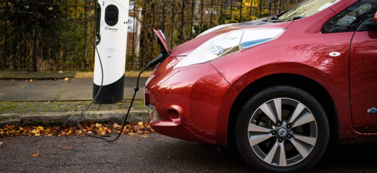 New calculator helps motorists weigh up costs of driving an electric vehicle